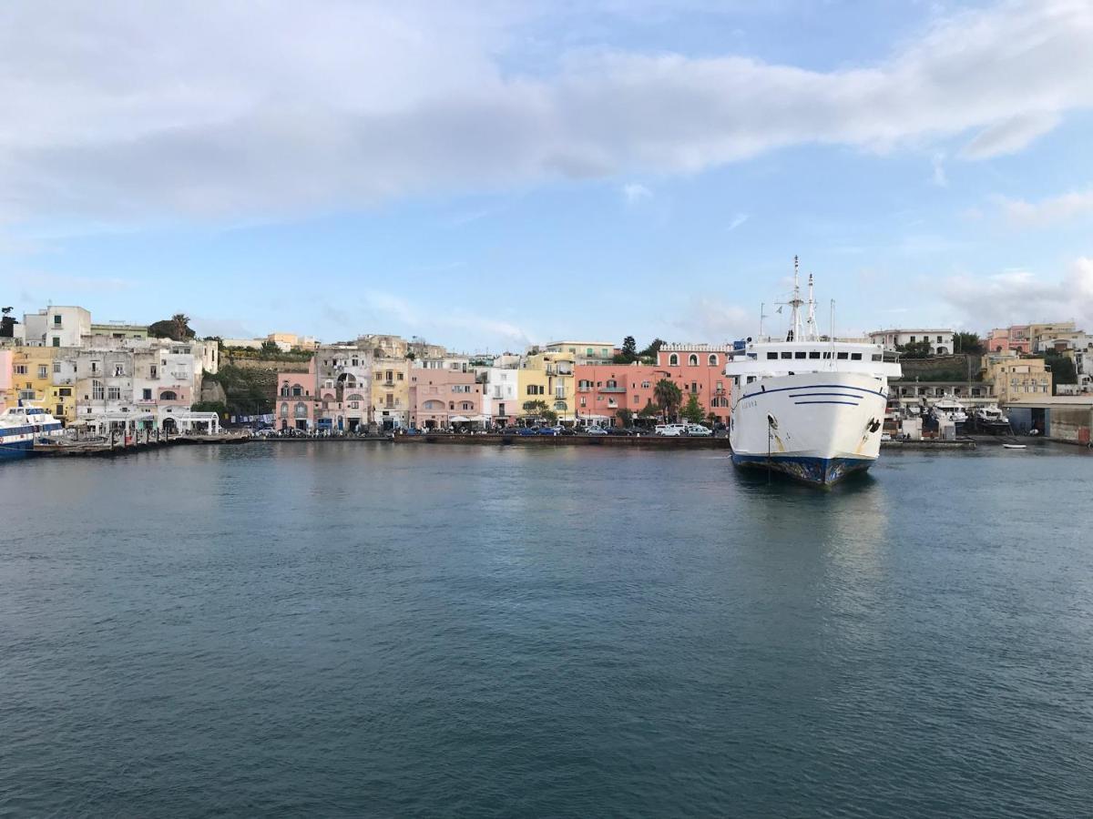 Vento di mare Bed and Breakfast Procida Esterno foto